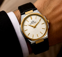 elegance-white-wrist.jpg